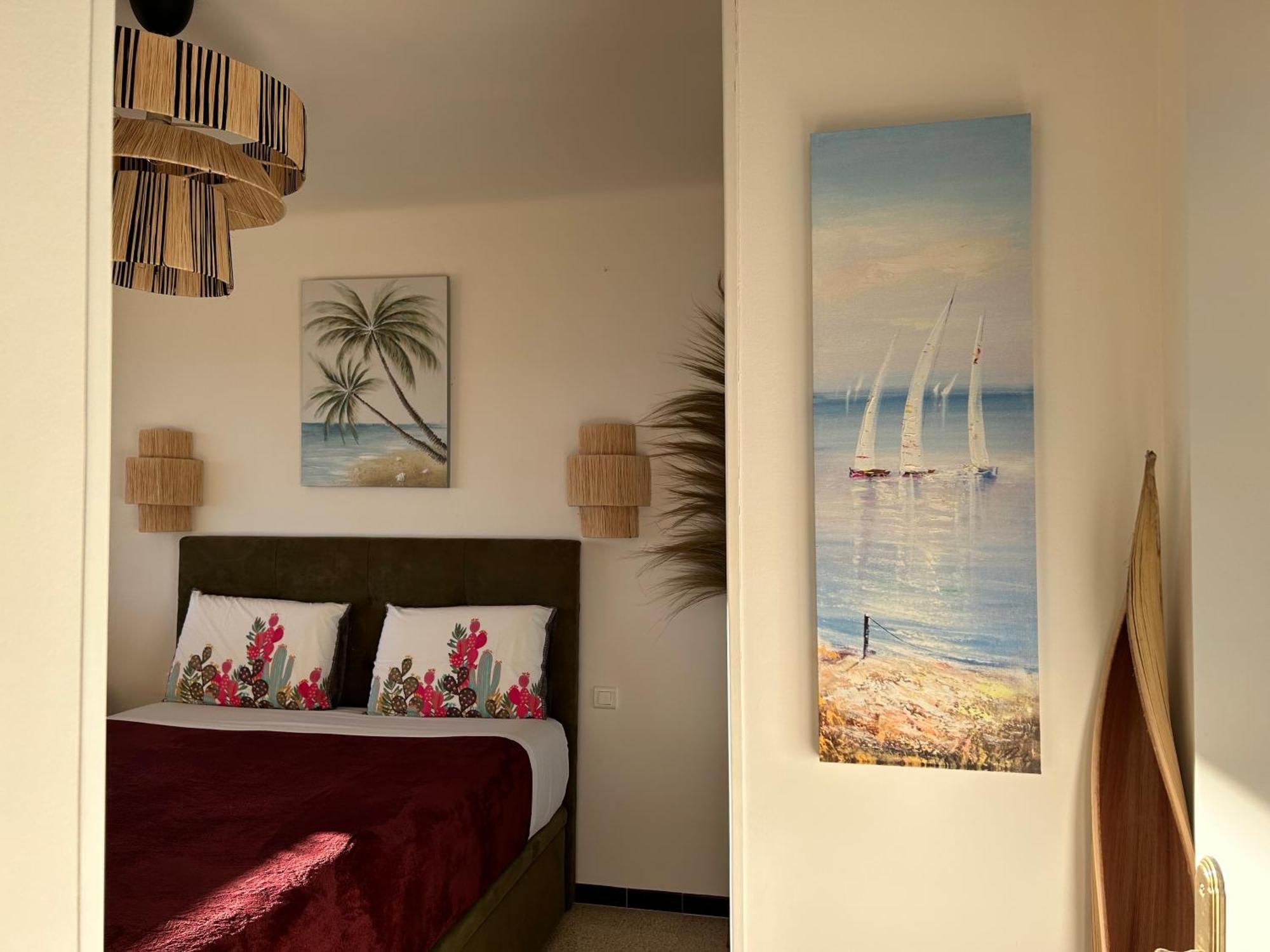 Premium Sea Front Apartment Le Lavandou Εξωτερικό φωτογραφία