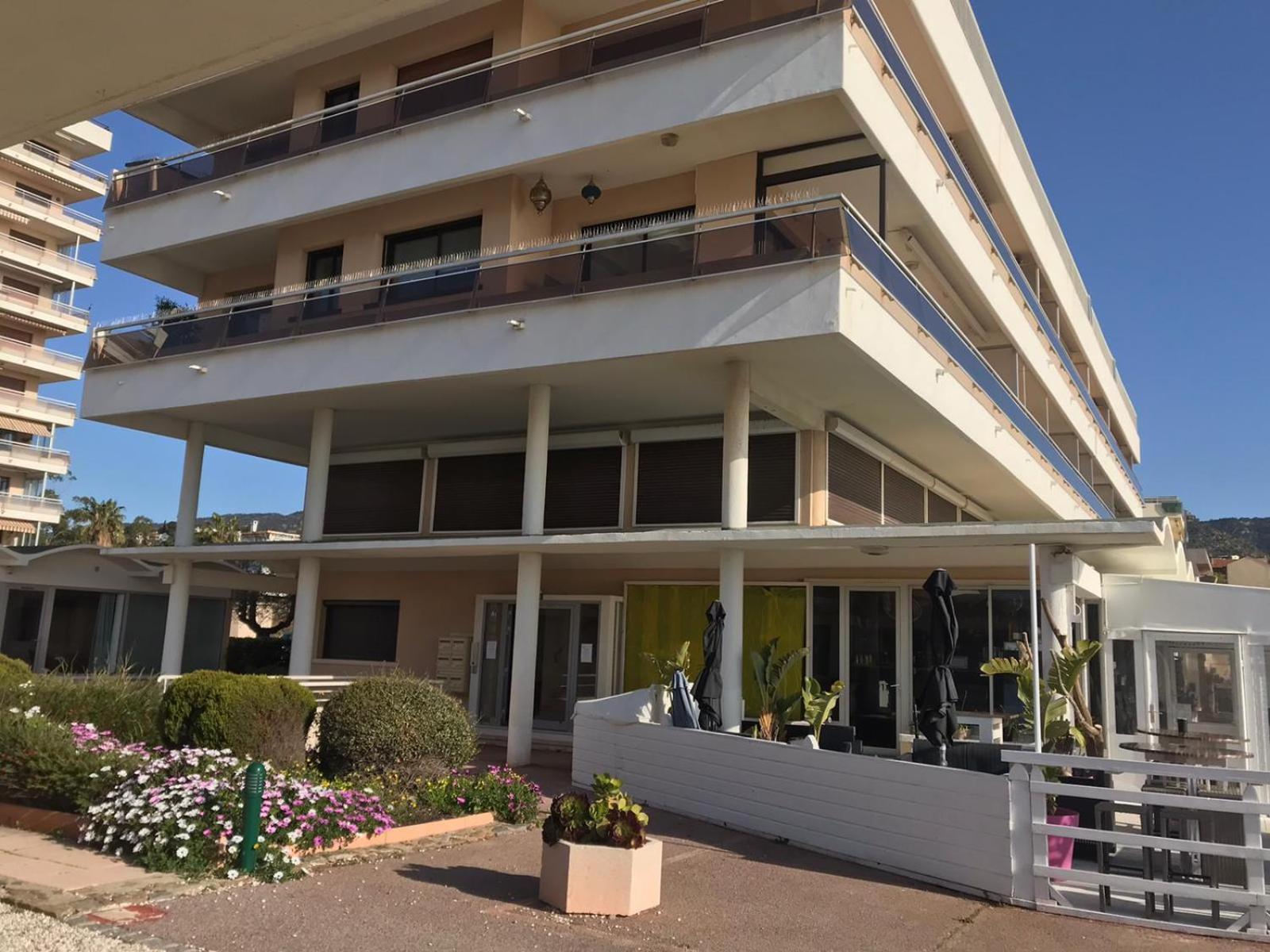 Premium Sea Front Apartment Le Lavandou Εξωτερικό φωτογραφία