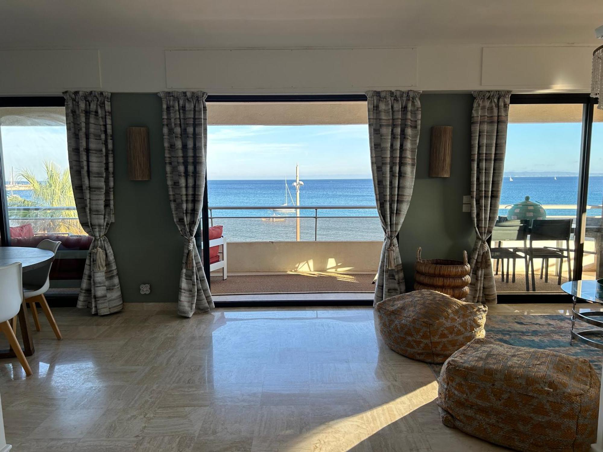 Premium Sea Front Apartment Le Lavandou Εξωτερικό φωτογραφία